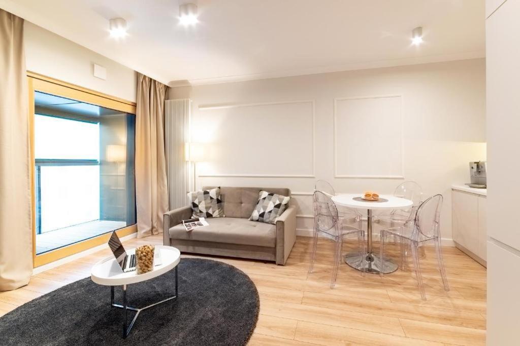 Mennica Luxury Location Apartment *